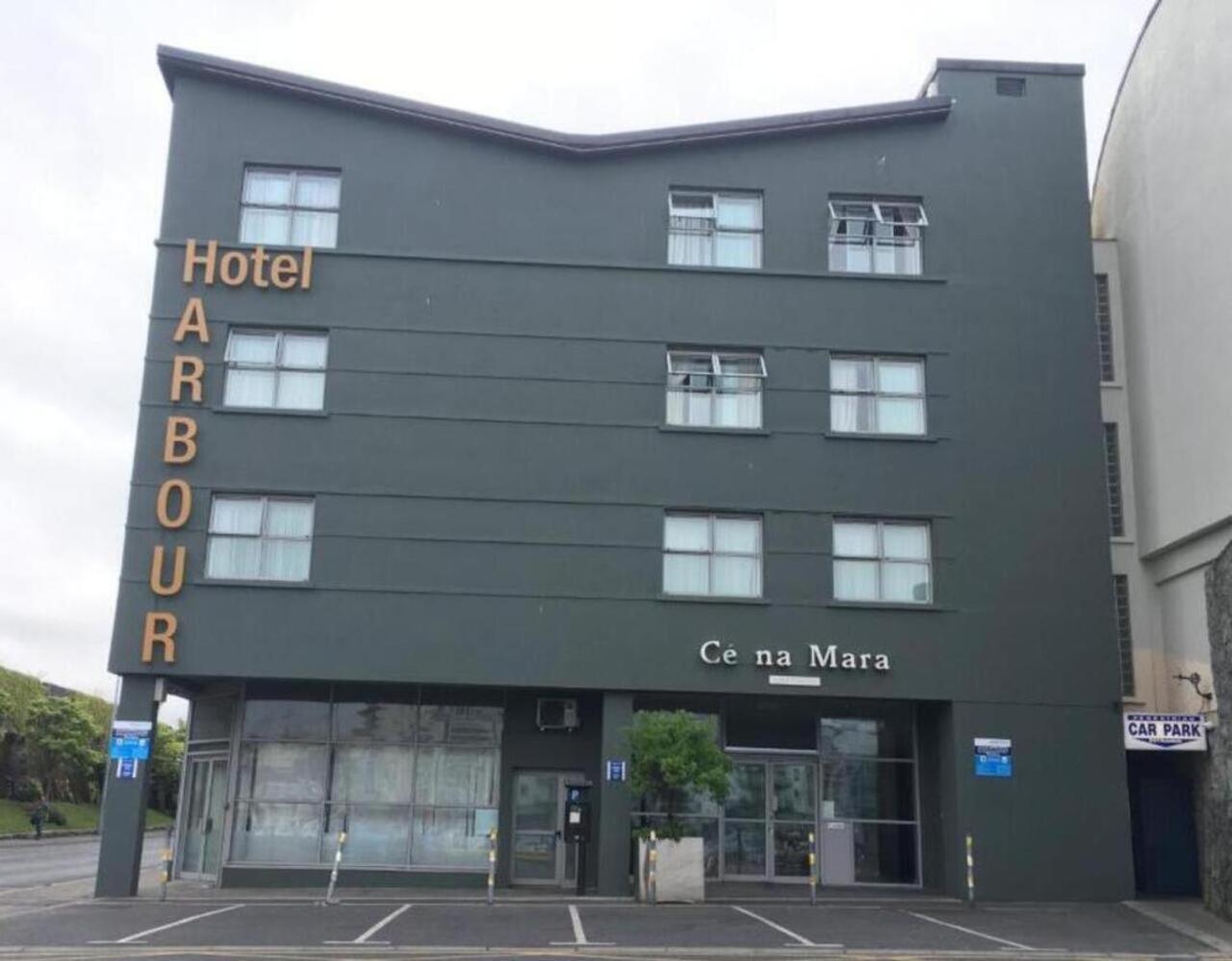 Private Double Bedroom In Front Of The Galway Port - Guest House Buitenkant foto